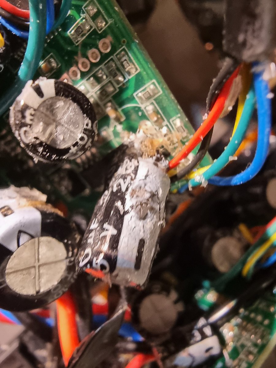 Clément Cavadore  tweet media