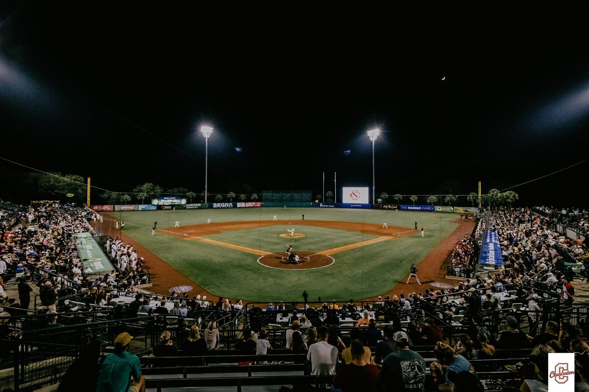 3,412 strong for fall baseball.

Thank you, fans!

#TheCollege 🌴⚾️