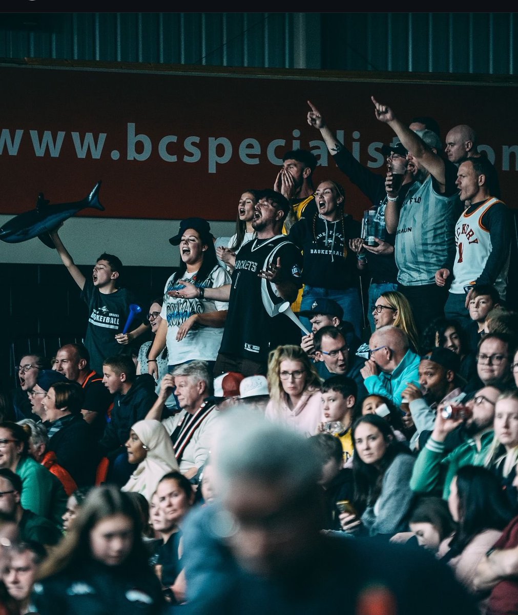 About last night ❤️

Good times 🦈

<a href="/adam_bates3/">Adam Bates</a> 📸