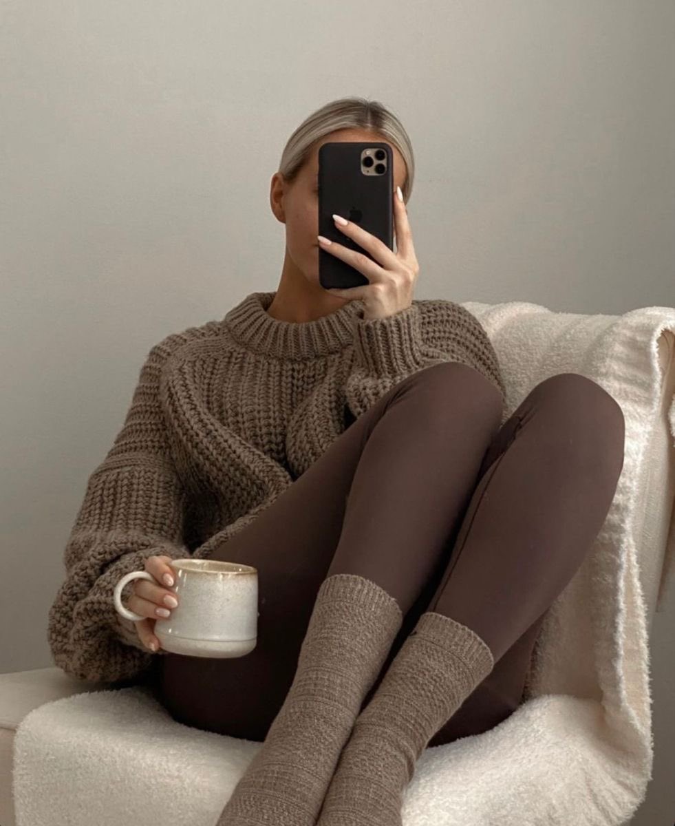 classyladylife's tweet photo. 🤎🍪🪵☕️ https://t.co/cMt7Bwtkmu