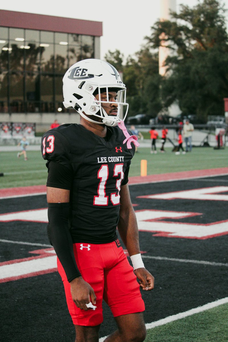 Regular season highlights!!
28 TCKLs (18 solo)
6 INTs
1 Pick six
6 Pass deflections 

hudl.com/v/2Pn9G8