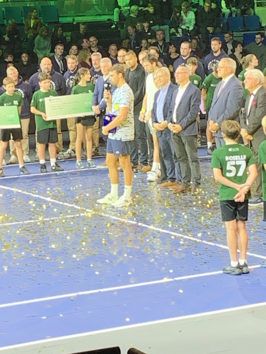obalestraci's tweet photo. ⁦@BenjaminBonzi⁩ nîmois roi des Arènes de Metz . Brillant vainqueur du ⁦@MoselleOpen⁩ . Bravo https://t.co/bZm2EfFZ0w