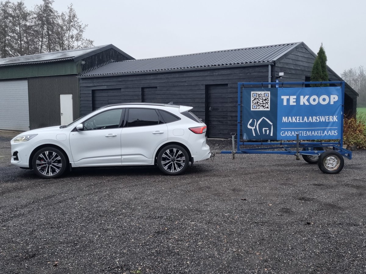 Reclame op de auto kan soms zo schreeuwerig zijn...

Fijn weekend