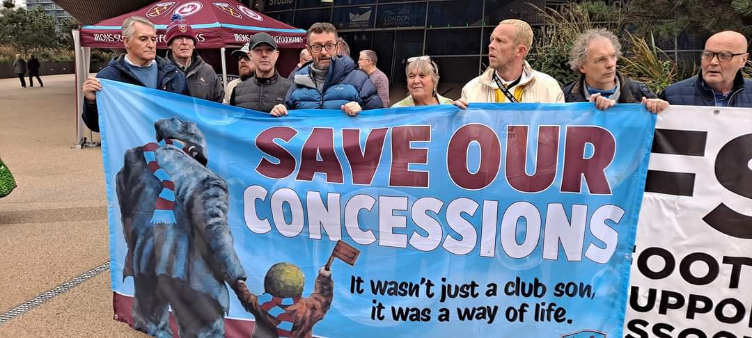 Rik Moran (@therikmoran) on Twitter photo Photos from today's #SaveOurConcessions / #StopExploitingLoyalty protest at West Ham.
A personal thanks from me to all who attended, stopped to talk, gave us a thumbs up and just interacted with us.
We go again after the international break. ⚒️
<a href="/HammersUnited2/">Hammers United</a> <a href="/SaveConcessions/">SaveOurConcessions</a> Photos from today's #SaveOurConcessions / #StopExploitingLoyalty protest at West Ham.
A personal thanks from me to all who attended, stopped to talk, gave us a thumbs up and just interacted with us.
We go again after the international break. ⚒️
<a href="/HammersUnited2/">Hammers United</a> <a href="/SaveConcessions/">SaveOurConcessions</a>