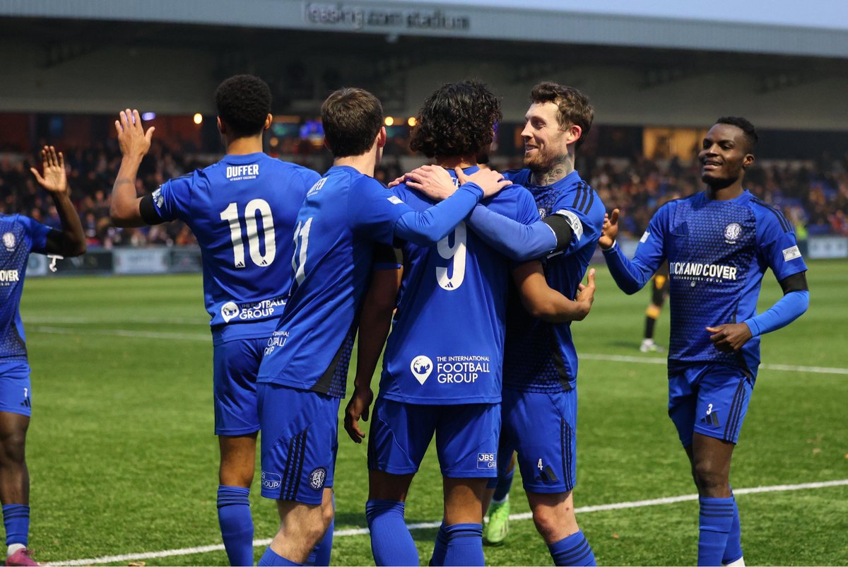 Teams still unbeaten in the top seven tiers of English football ⬇️ 

𝐌𝐚𝐜𝐜𝐥𝐞𝐬𝐟𝐢𝐞𝐥𝐝 𝐅𝐂

End of list.