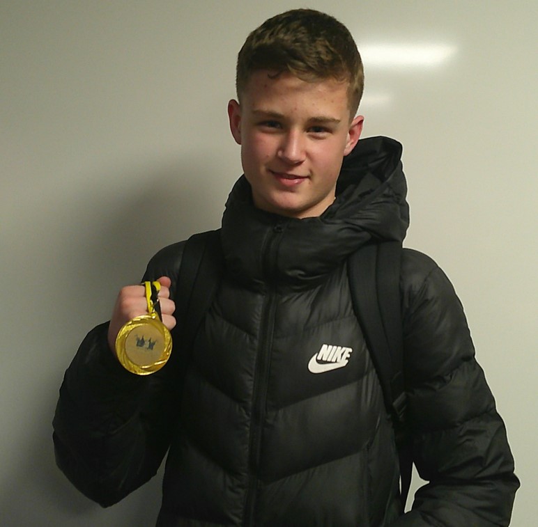 Beeslack CHS PE (@beeslackpe) on Twitter photo Jay was competing in Sweden at the King of the Ring competition. Jay was successful in all of his fights in the 57kg Featherweight category resulting in him winning Gold.
Huge congratulations to Jay and we wish him all the best in his boxing season. 🥊 🥇
<a href="/BeeslackHigh/">Beeslack CHS</a> Jay was competing in Sweden at the King of the Ring competition. Jay was successful in all of his fights in the 57kg Featherweight category resulting in him winning Gold.
Huge congratulations to Jay and we wish him all the best in his boxing season. 🥊 🥇
<a href="/BeeslackHigh/">Beeslack CHS</a>