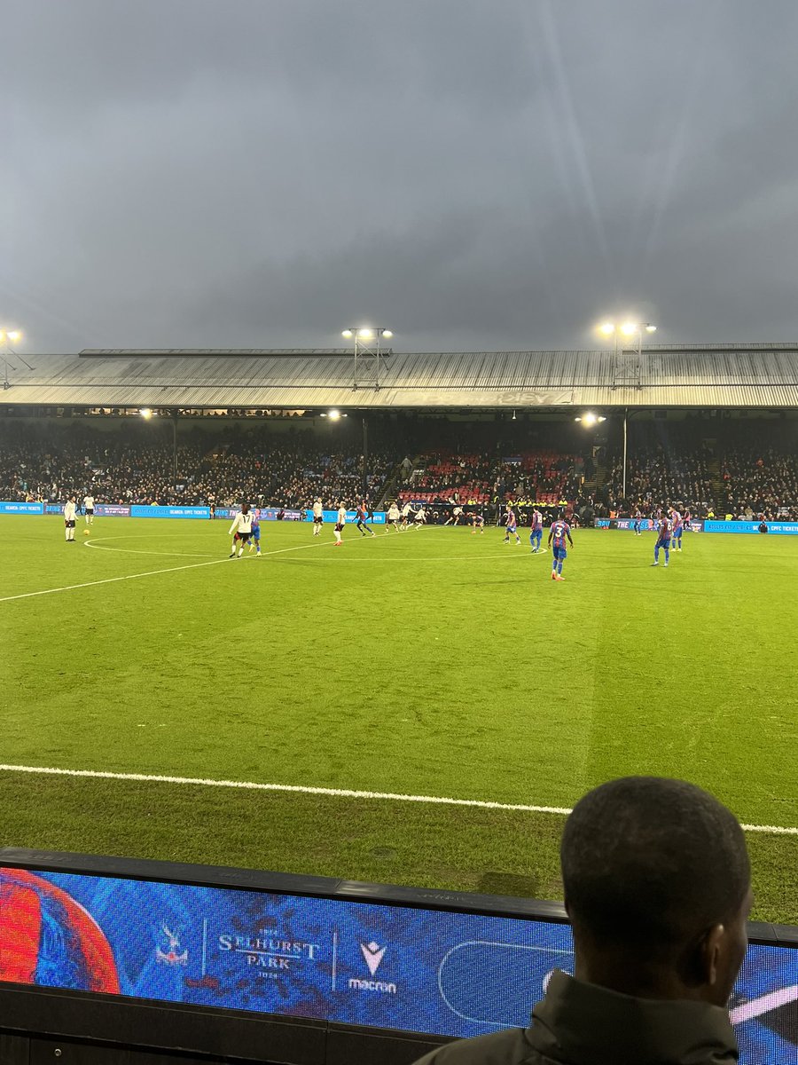 Dagens kamp: Crystal Palace - Fulham 

Referatet: Smith rowe er finurlig🙌🙌
