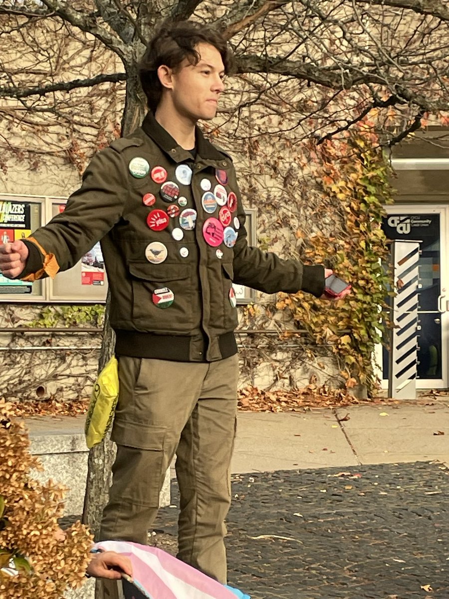 Sam Poole tweet media