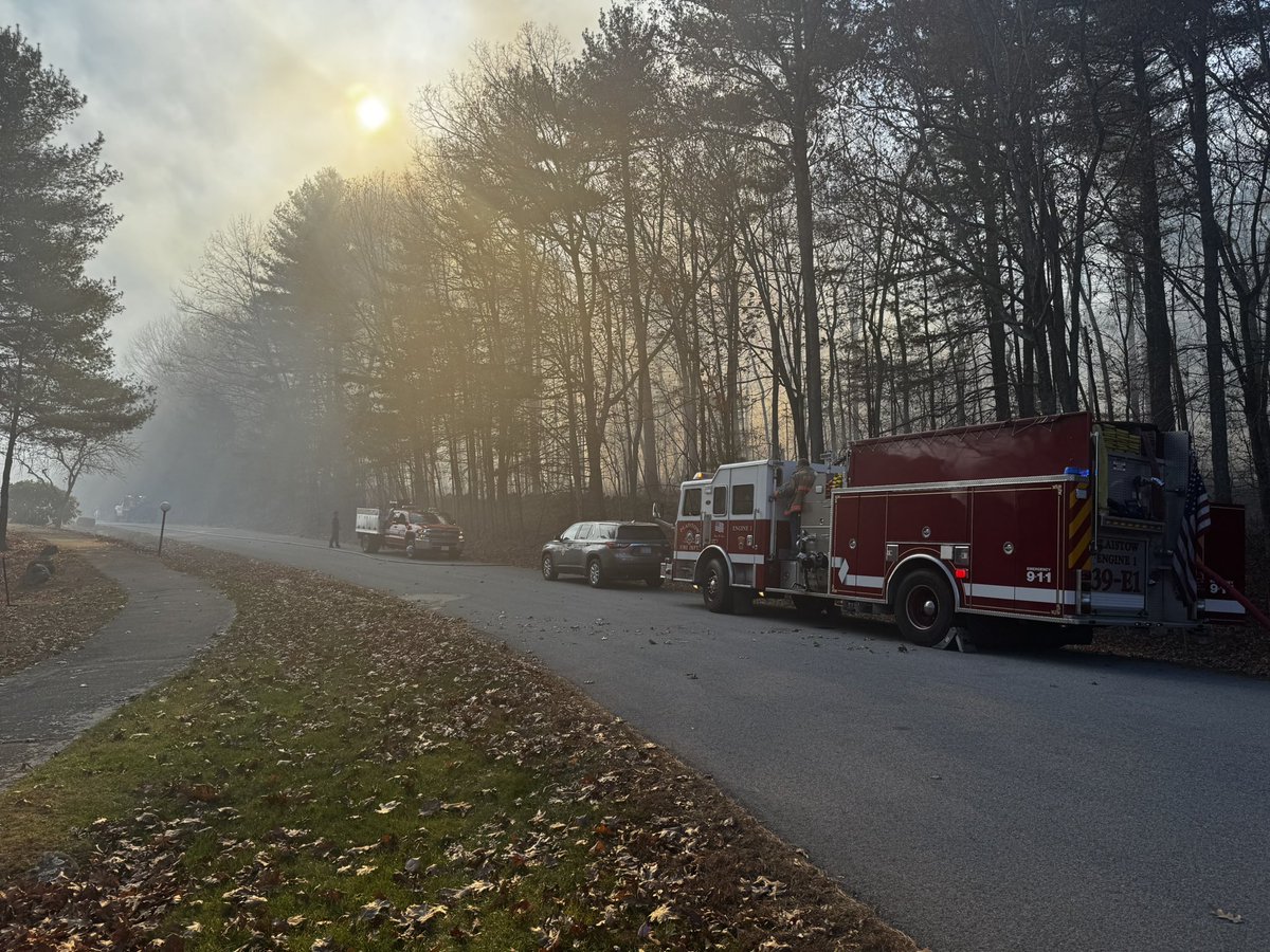 ValleyBuff's tweet image. Haverhill 3rd alarm brush fire