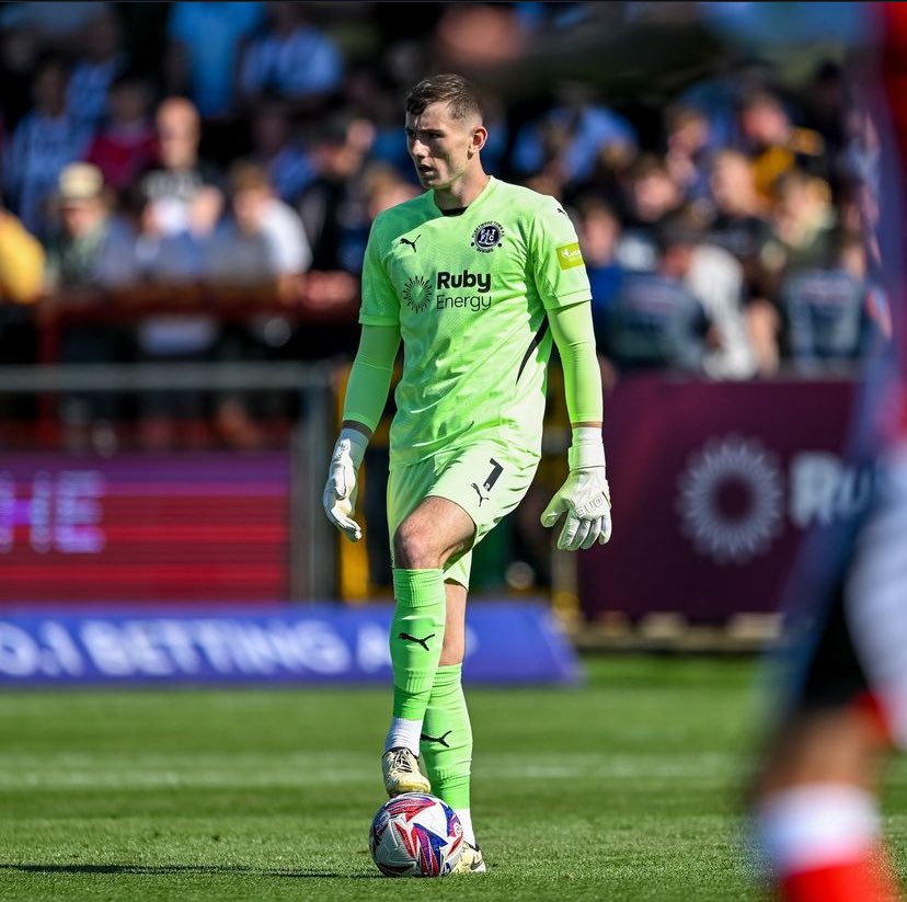 Joint most clean sheets in the league now, for our No1… take a bow <a href="/David_Harry23/">David Harrington</a> 👏🏻

At times where we haven’t kept a clean sheet, he’s still been big &amp; brave.

Fully deserved his wales call up &amp; today showing why, yet again.

One of the best keepers in the league 🧤 

#FTFC