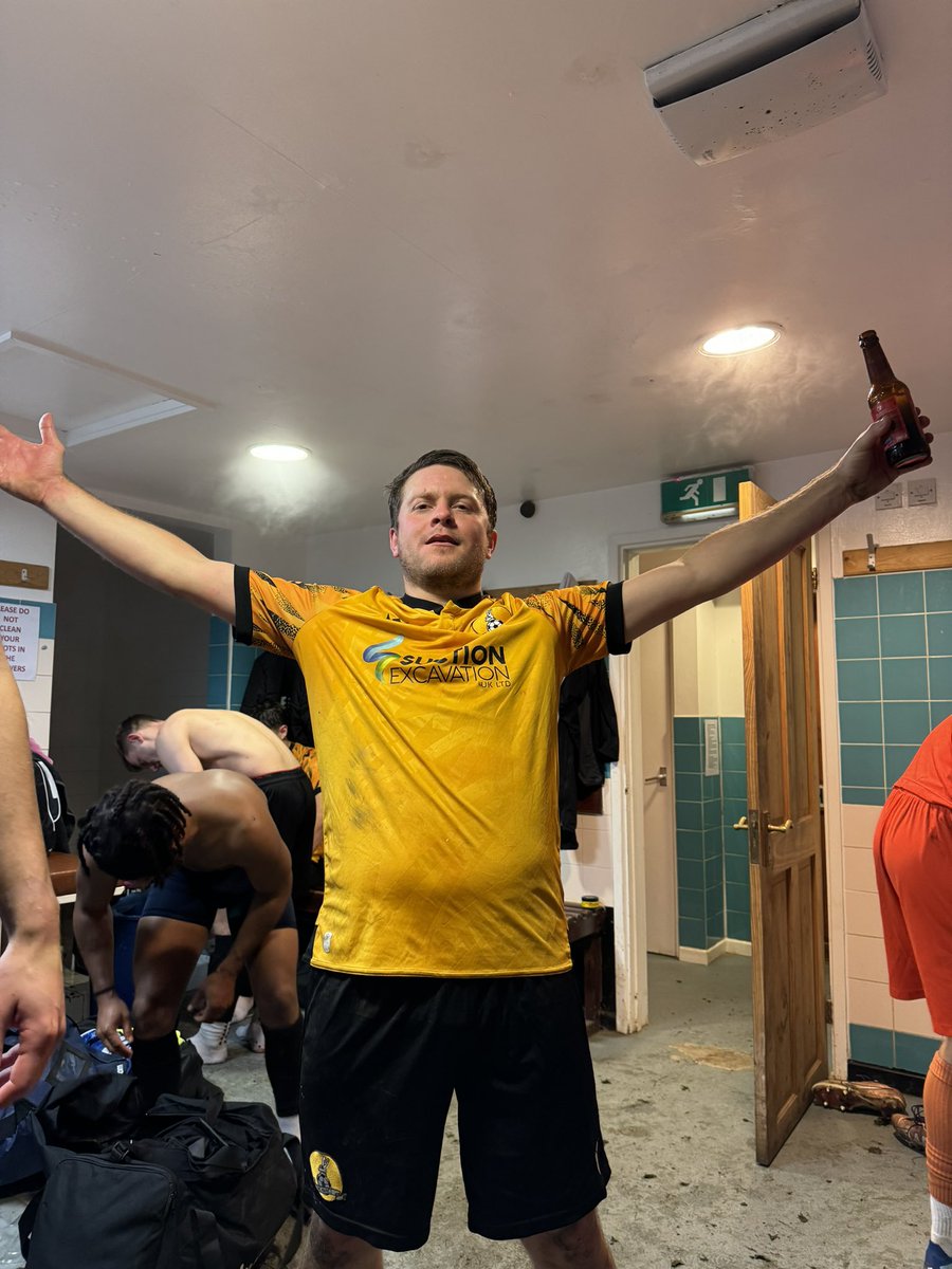 March Town are fucking massive 💛💛💛