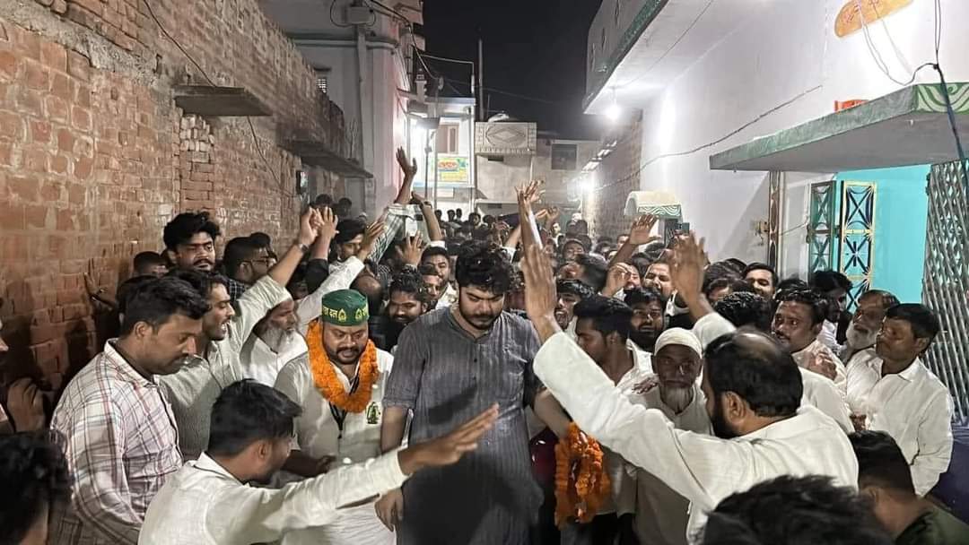 Weindian_90's tweet photo. बेलागंज विधानसभा की महान जनता से जो अपार स्नेह और समर्थन मिला वो शब्दों में बयां नहीं किया जा सकता । अपनों का मोहब्बत है, आशीर्वाद है, लगाव है। https://t.co/efXNLJeae5