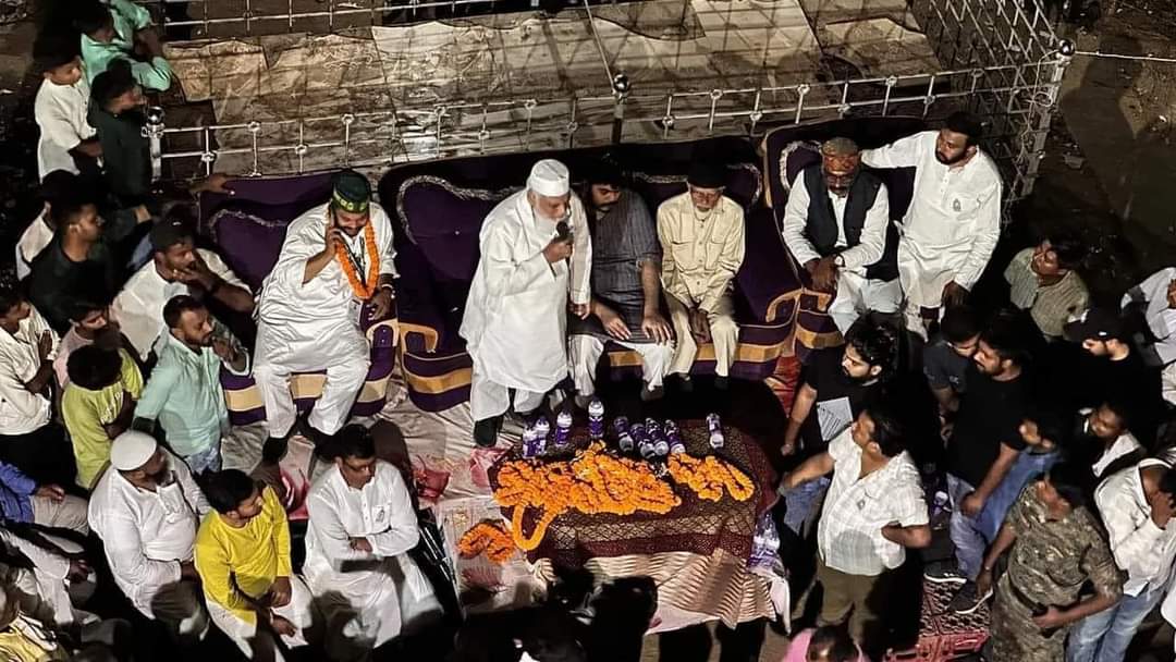 Weindian_90's tweet photo. बेलागंज विधानसभा की महान जनता से जो अपार स्नेह और समर्थन मिला वो शब्दों में बयां नहीं किया जा सकता । अपनों का मोहब्बत है, आशीर्वाद है, लगाव है। https://t.co/efXNLJeae5