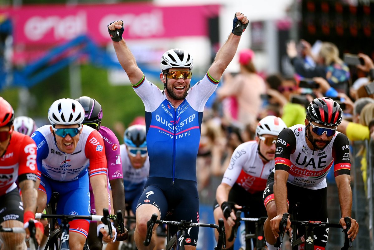 soudalquickstep's tweet photo. Congrats on an incredible career, @MarkCavendish 👏

What you achieved in the past 20 years and how you never gave up and always believed in yourself, breaking one record after another and overcoming all the hurdles, it’s something that has inspired and will continue to inspire many in the years to come 💙

Wishing you the best of luck and to enjoy retirement ✌️

Photo: @GettySport
