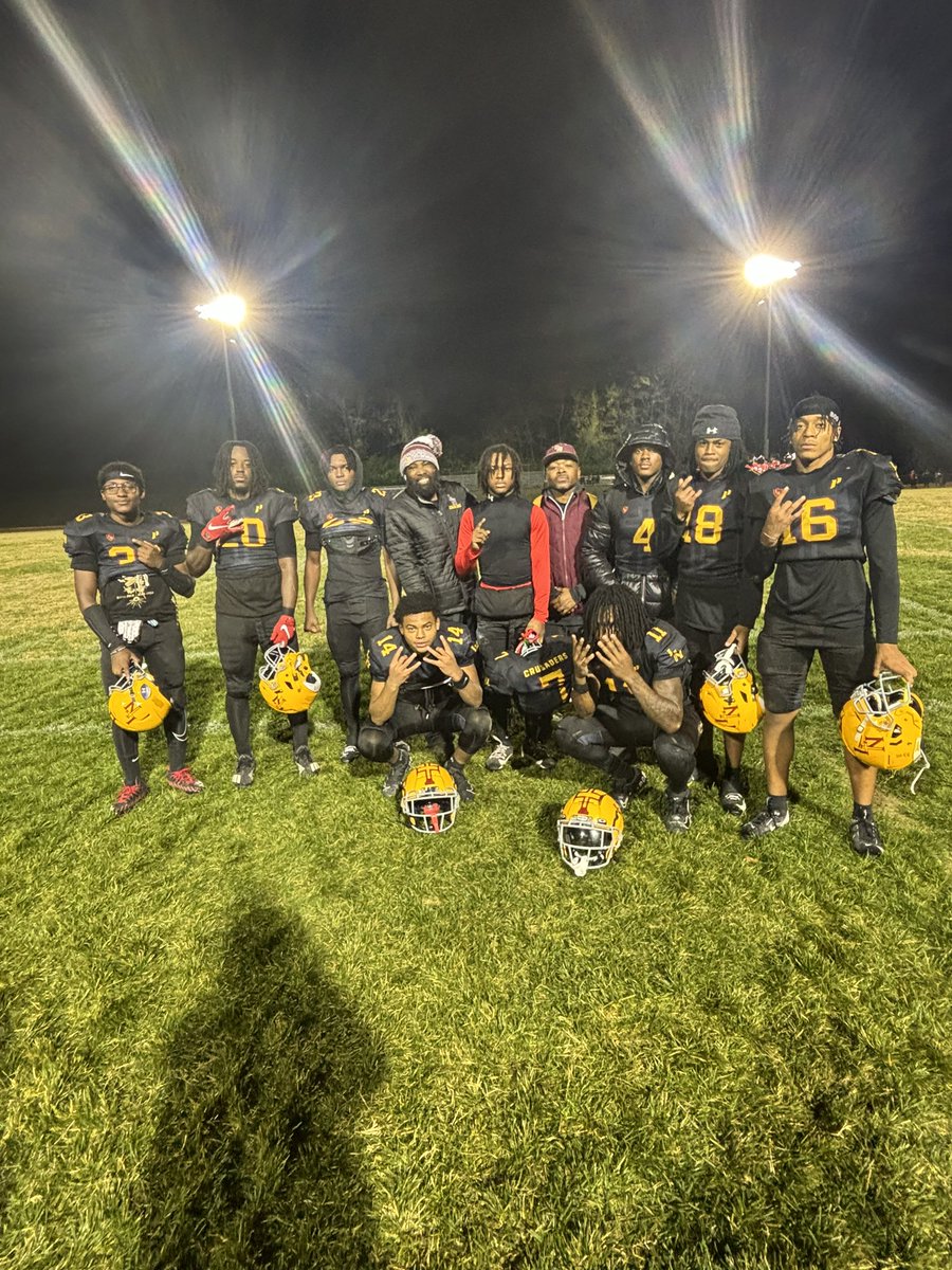 Coach Demond Buckley-AΦA tweet media