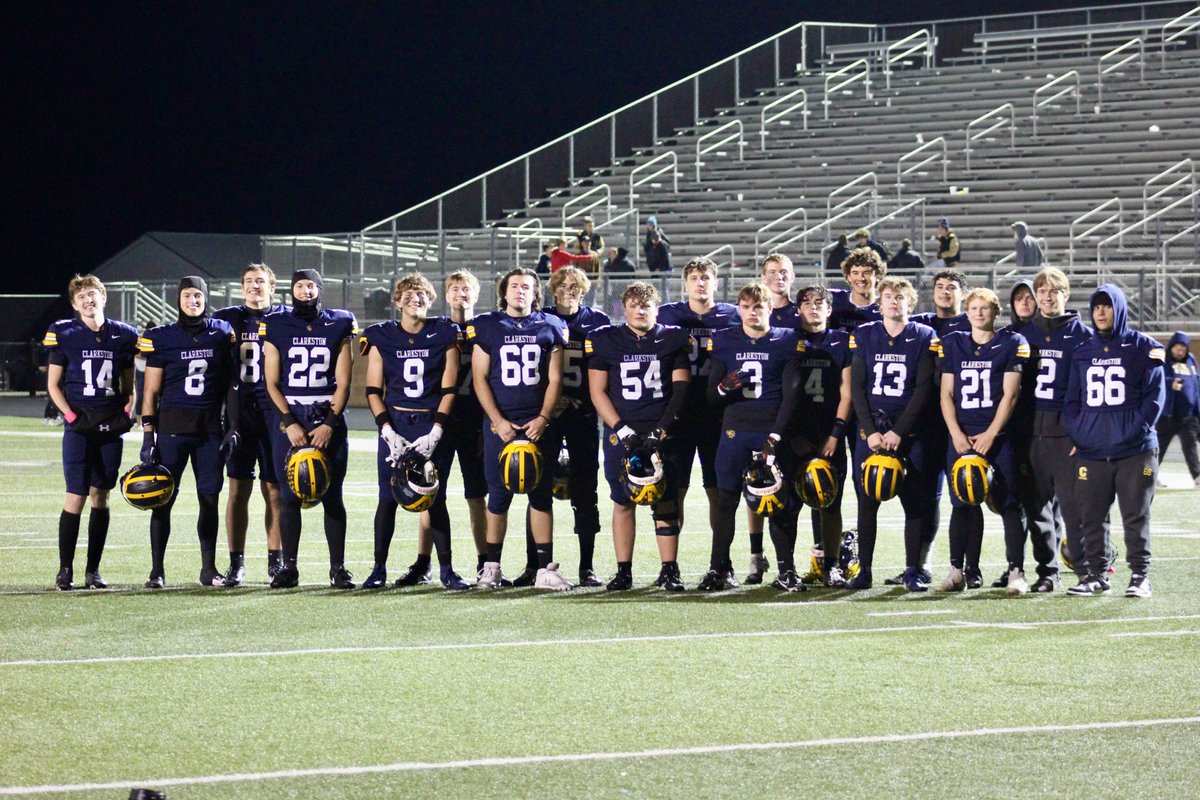 ClarkstonWolves's tweet photo. Thank you for all of the time, hard work, and love you invested into Clarkston Football. Seniors, we’ll love you and remember you forever! #GoWolves https://t.co/PjhHOiJbRN