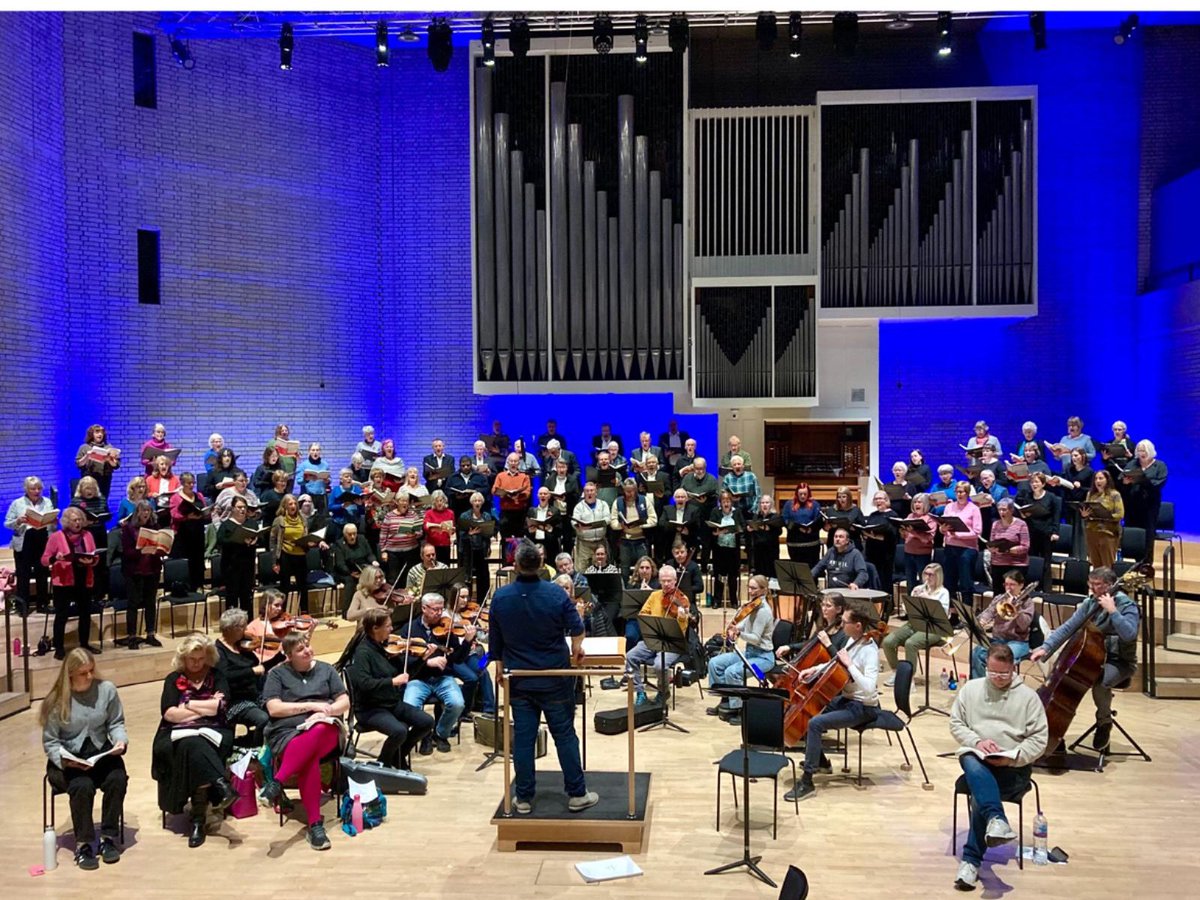 Tom Newall Conductor (@tomnewallmusic) on Twitter photo Today’s Office! An amazing team of soloists <a href="/RachelASoprano/">Rachel Abbott</a> , #GaynorKeeble , <a href="/seanruane/">Sean Ruane</a> , <a href="/TDHopkinson/">Thomas D Hopkinson</a> , #LauraCrooks and the fantastic National Festival Orchestra!
And of course <a href="/SalfordChoral/">SalfordChoralSociety</a>
Mendelssohn: Elijah
Still a few tickets left - <a href="/rncmlive/">Royal Northern College of Music</a> , 7.30pm Today’s Office! An amazing team of soloists <a href="/RachelASoprano/">Rachel Abbott</a> , #GaynorKeeble , <a href="/seanruane/">Sean Ruane</a> , <a href="/TDHopkinson/">Thomas D Hopkinson</a> , #LauraCrooks and the fantastic National Festival Orchestra!
And of course <a href="/SalfordChoral/">SalfordChoralSociety</a>
Mendelssohn: Elijah
Still a few tickets left - <a href="/rncmlive/">Royal Northern College of Music</a> , 7.30pm