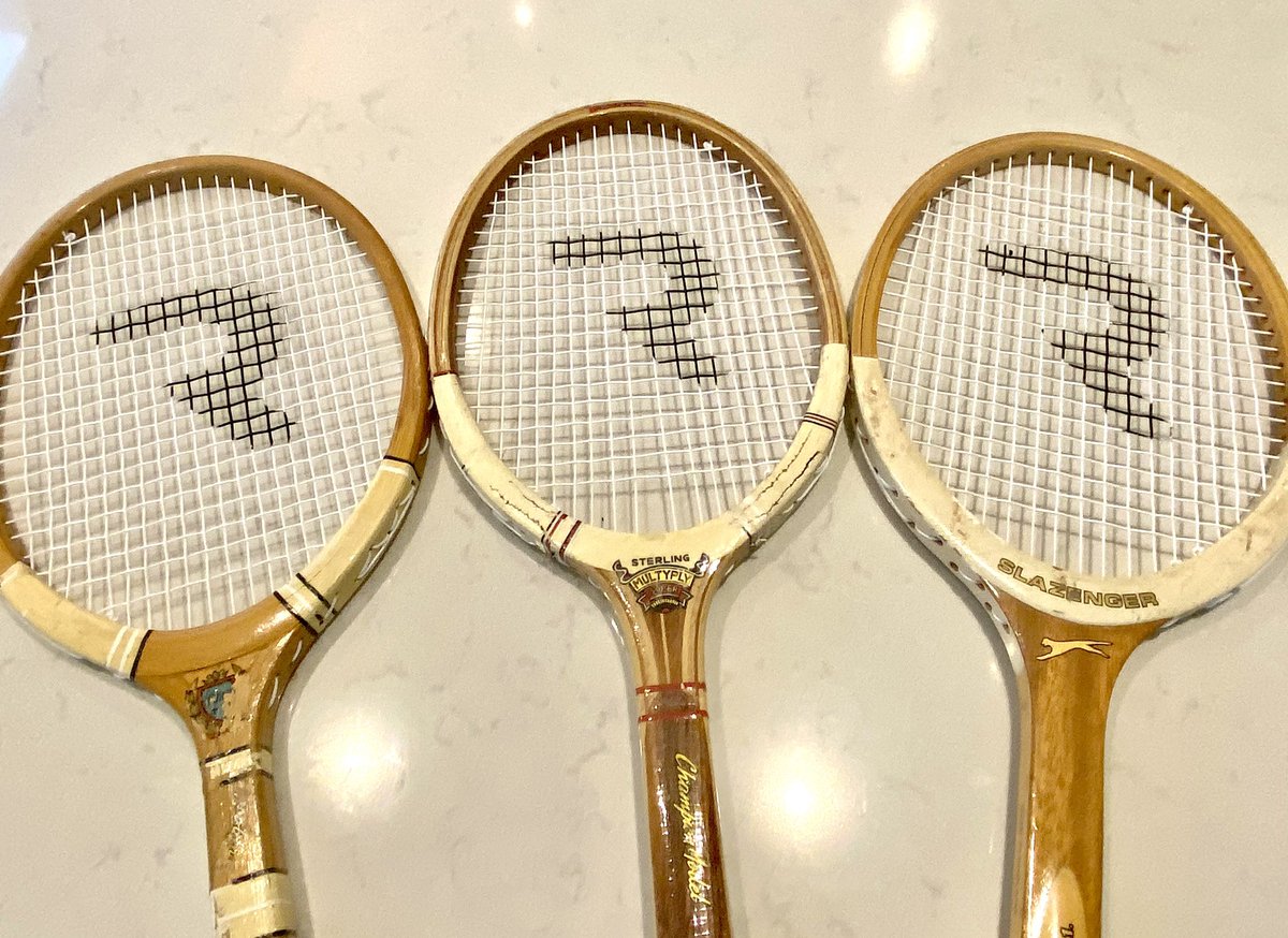 Revolza_com's tweet image. Our specialists just finished stringing vintage wooden rackets 🎾. At Restring, it’s all about honoring the craft and tennis heritage 🛠️🕰️. Follow us to see the results! #Restring #TennisHeritage