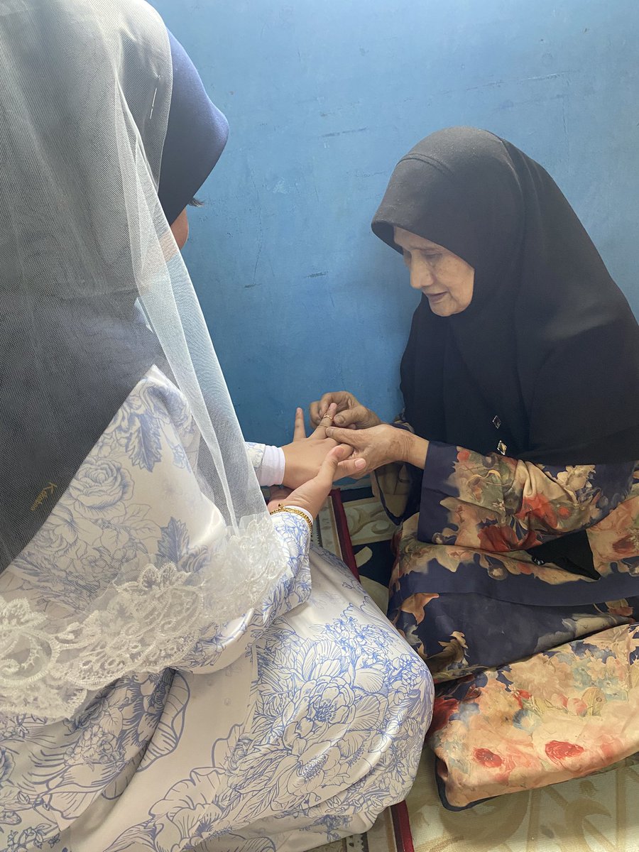prettygurl72_'s tweet photo. Thankyou sebab tunaikan janji ❤️ Semoga semua yang baik baik sahaja untuk yang akan datang ❤️❤️✨ https://t.co/wAUOZL7V6H