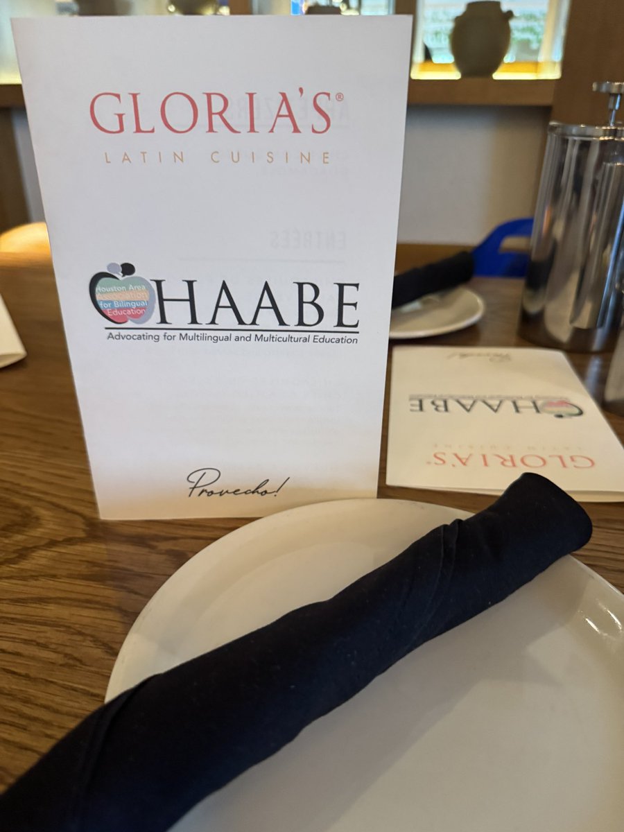 DrYolandaRios's tweet image. A wonderful day of learning at the @HAABE_ event focusing around #Inclusivepractices with Dr. Paco Usero 🤲🏼 @EllevationEd