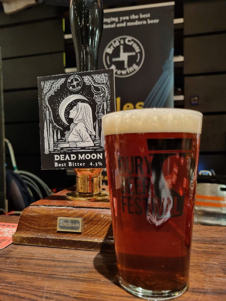 BridsCrossBrew's tweet photo. DEAD MOON our popular #BestBitter is now pouring at Bury Beer Festival. Looking and tasting absolutely stunning.

AEthelred (American Red Ale) sold out

@themet #beerfest #beerfestival #burybeerfestival #craftbeer #craftbeeruk #realale #craftbeerlife #craftbeerlover #folkale https://t.co/MBEvDS0zQt