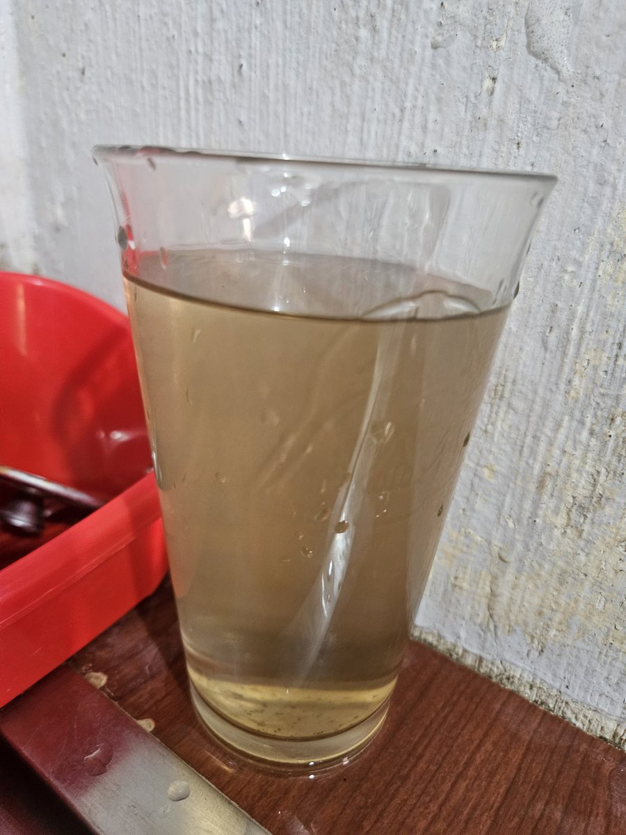 Antonieta170111's tweet photo. @sonia_ssi @siapagdl @ilsemreportera @NTRGuadalajara No arreglan el agua sucia que nos llega cada día y así se atreven a subir las tarifas, eso es no tener mad... https://t.co/NRda59QwuD