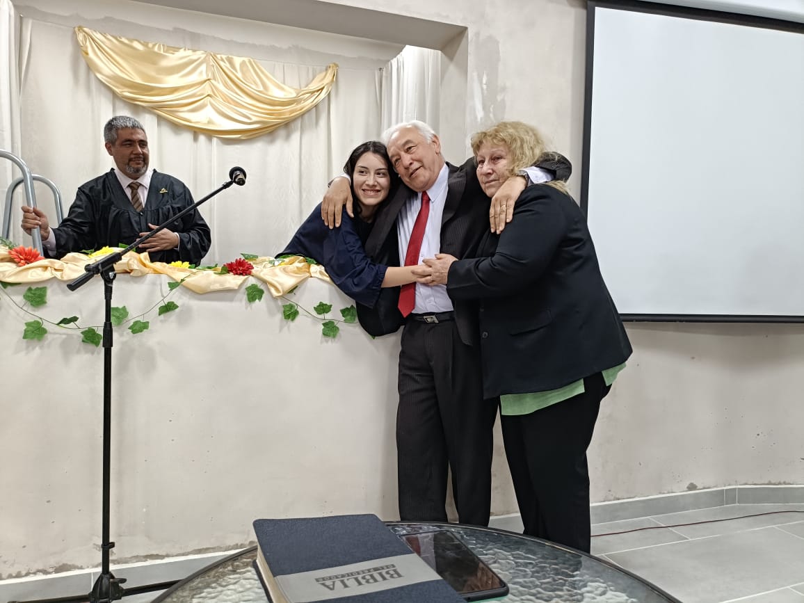 MonsalvoPr's tweet photo. Terminaron las 20 jornadas de evangelismo llamadas "Encontrando la Felicidad" y pudimos ver la mano de Jesús en cada encuentro. He aprendido mucho de esta experiencia y una es que más vigente que nunca está el dicho de Jesús "los campos ya están listos para la cosecha" Juan 4:35. https://t.co/ojjPNiFPeH