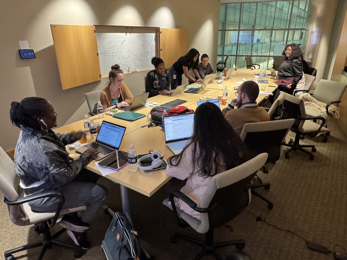 Sandy Anderson tweet media