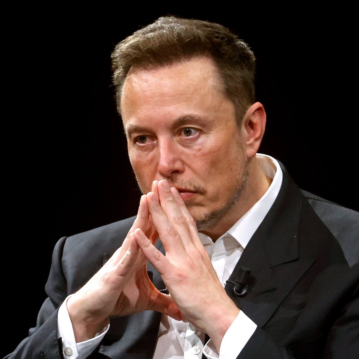 Would you support President Biden revoking Elon Musks Clearance and Citizenship 

Yes or No? 👍👎