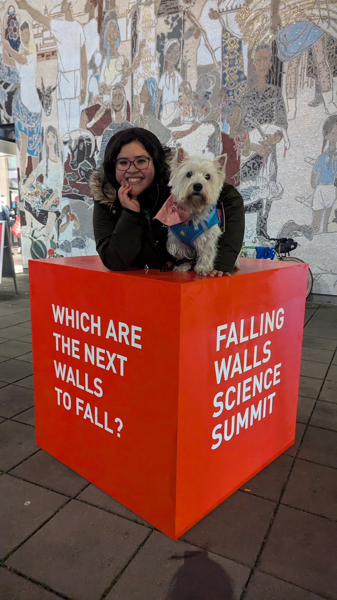 SaraT_Velasquez's tweet image. #scientistwithadog is becoming our brand! So greatful to have such a strong support system! She is always up for a conference!