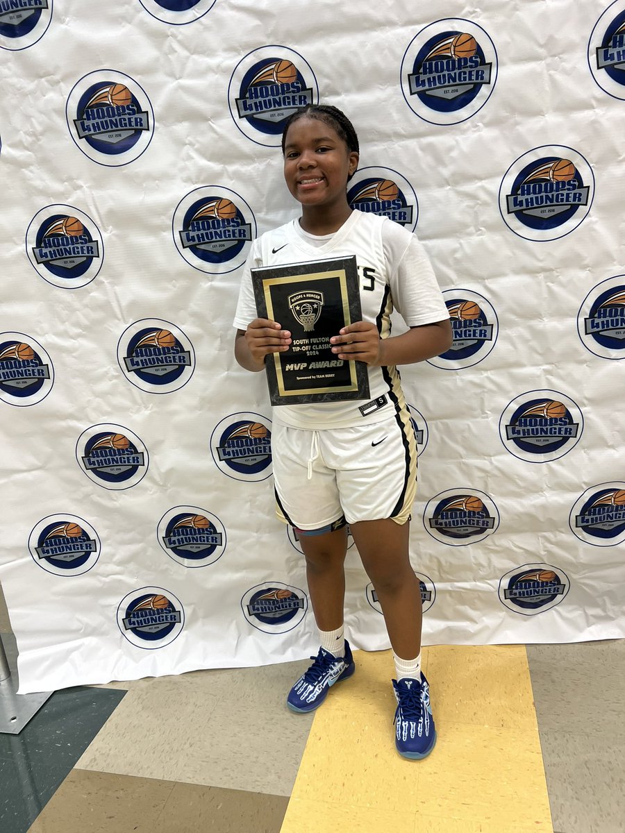 Hoops4Hunger (@_hoops4hunger) on Twitter photo Game 1 in the Auxiliary Gym at the <a href="/_Hoops4Hunger/">Hoops4Hunger</a> Tip-Off Classic with <a href="/FDHS_Athletics/">Frederick Douglass ATL Athletics</a> Girls & <a href="/MaysAthletics/">Mays High Athletics</a> was a good one. SR <a href="/ChloeEvans_2025/">Chloe Evans</a>
for Mays and FR Serenity Davis for Doug played well for their teams. In the end, Douglass prevailed. 46-40 MVP was Serenity Davis. Game 1 in the Auxiliary Gym at the <a href="/_Hoops4Hunger/">Hoops4Hunger</a> Tip-Off Classic with <a href="/FDHS_Athletics/">Frederick Douglass ATL Athletics</a> Girls & <a href="/MaysAthletics/">Mays High Athletics</a> was a good one. SR <a href="/ChloeEvans_2025/">Chloe Evans</a>
for Mays and FR Serenity Davis for Doug played well for their teams. In the end, Douglass prevailed. 46-40 MVP was Serenity Davis.