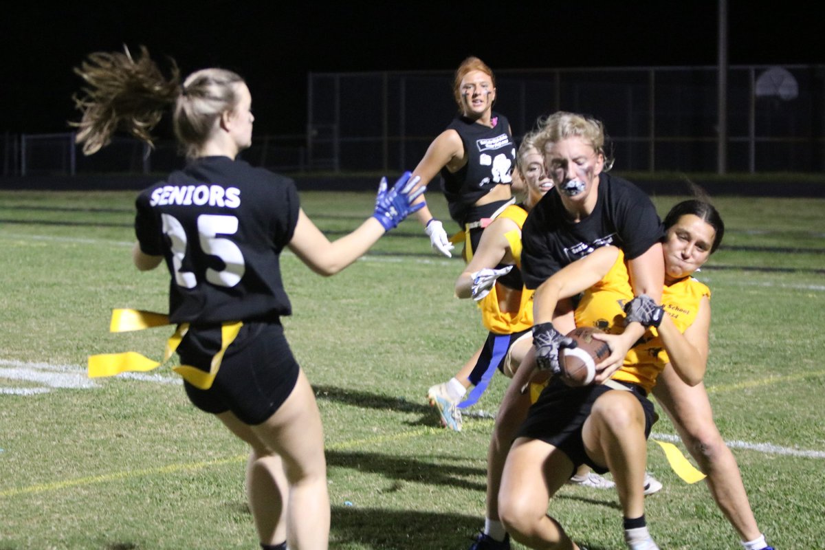 EastLakeFlagFB's tweet image. #Backflips &amp;amp; #BraggingRights Congratulations, Juniors #CO2026 #3peat 💍 💍 💍 __ ? #Grit #BrickByBrick #OneTeamOneDream #EastLakeFlagFootball #LakesideEaglesFC #FlagFootball #FemalesInFlag #GirlsPlayFootball #RepTheFlag #HighSchoolFlagFootball #Sports #GirlsFlagFootball #MB34