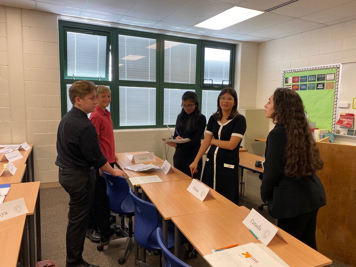 Ginnie Johnson Holloway tweet media