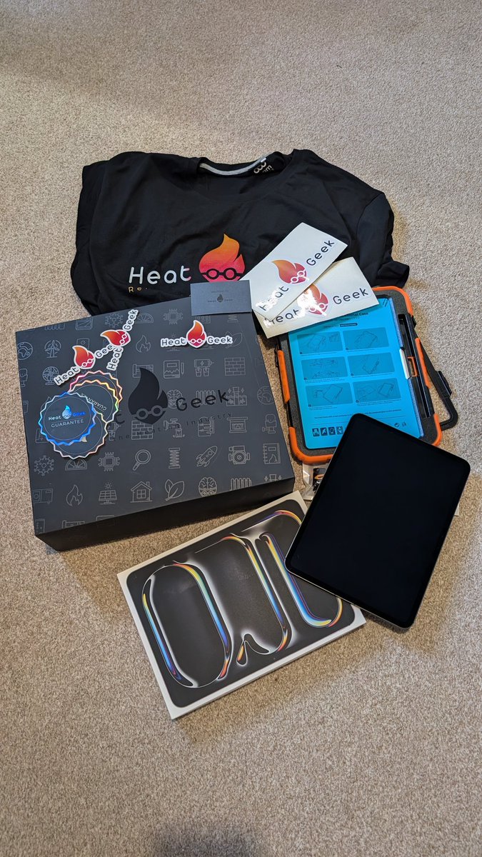 _RevolutionHtg_'s tweet photo. Super @_heatgeek package arrived this week. Really excited to be part of the family!! #heatgeek #heatpumpinstallation #topofthescops https://t.co/sF4eJPFU4X