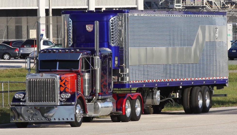 Crazy_TFDesigns's tweet image. Aura fr