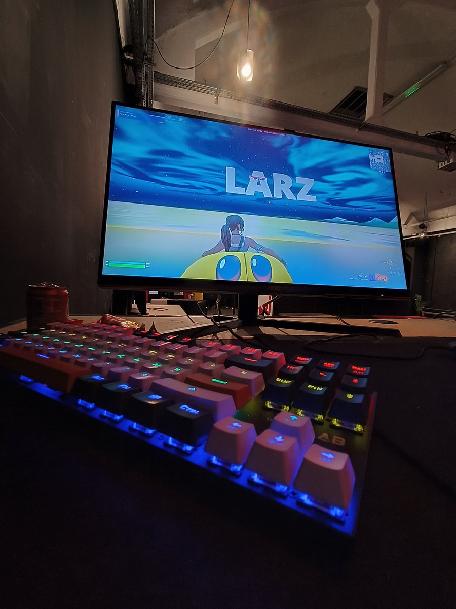 layoxftn's tweet photo. Nouvel eSport | @esportlarz 
On vas tout arracher avec @itsluxoftn https://t.co/yu5bbuXF8G