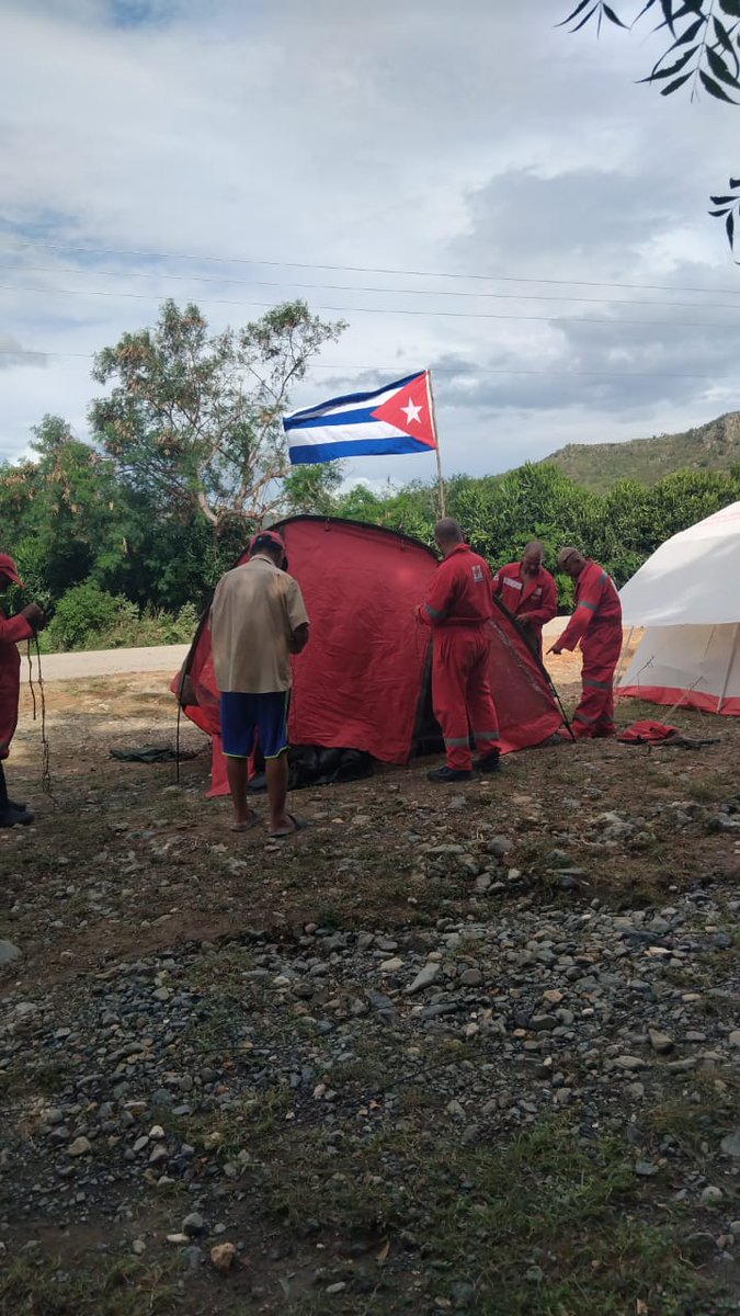 Nuestro guerreros avileños ya establecieron campamento en Guantánamo allí, están por la utilidad de la virtud, ellos saben bien el significado de que el día que no haya combate será un día perdido o mal empleado. #FuerzaGuantánamo #CiegodeAvila #Cuba