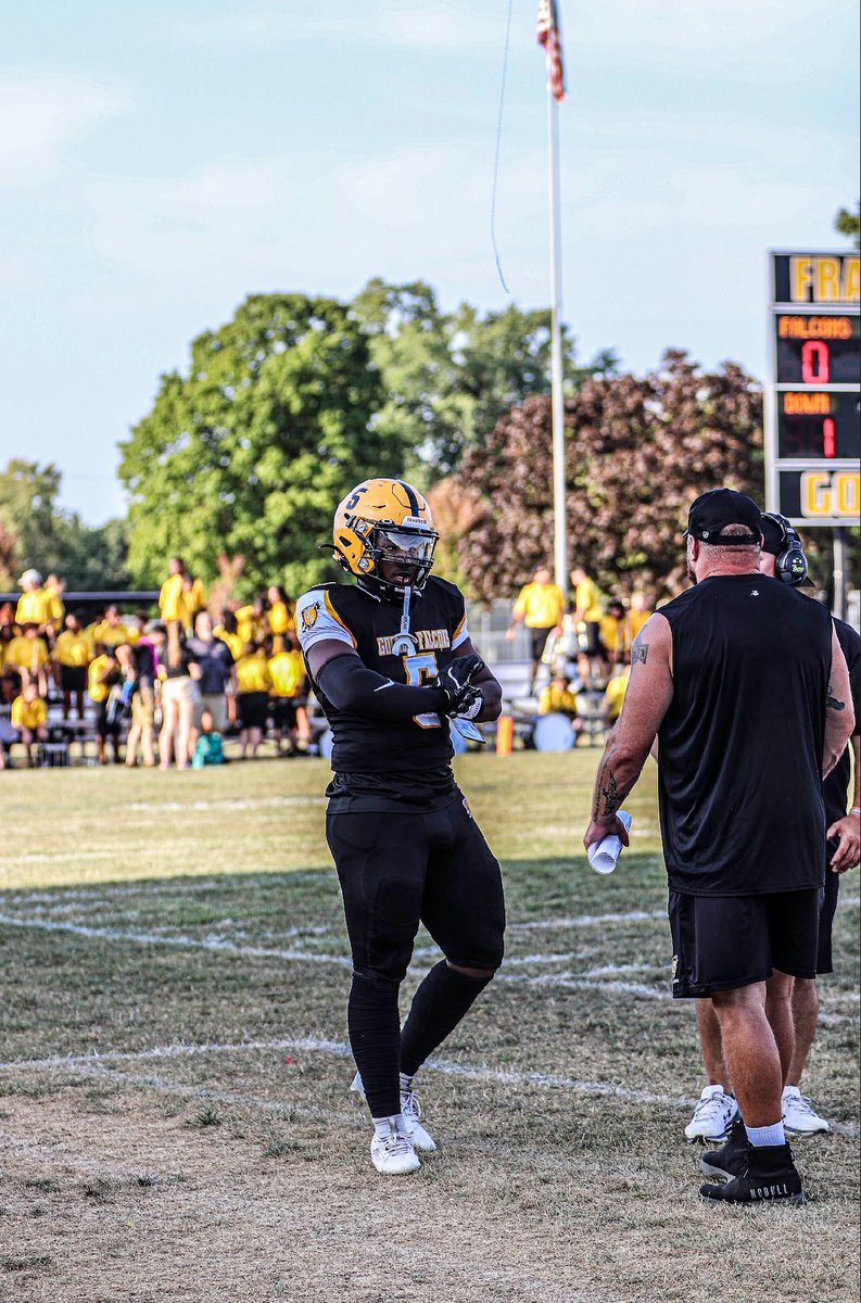 Anthony Jalloh (@anthonyjalloh52) on Twitter photo Junior Season tap
86 Tackles
36 TFL’s
6 Sacks
3 FF
3 Fum Rec
1 Punt Block
<a href="/CoachTOJr/">T Owens</a> <a href="/fhhs_football/">FHHS Football</a>
<a href="/DJRSwework/">Darren Junior Recruiting Source LLC.</a>
hudl.com/v/2QZUBZ Junior Season tap
86 Tackles
36 TFL’s
6 Sacks
3 FF
3 Fum Rec
1 Punt Block
<a href="/CoachTOJr/">T Owens</a> <a href="/fhhs_football/">FHHS Football</a>
<a href="/DJRSwework/">Darren Junior Recruiting Source LLC.</a>
hudl.com/v/2QZUBZ