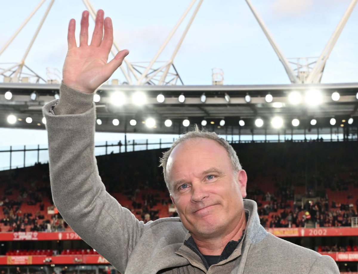 🆕 Dennis Flies in! <a href="/boydhilton/">boydhilton</a>, <a href="/Josh_Landy/">Josh Landy</a> and <a href="/RickyJLawrence/">Ricky Lawrence</a> on the Non Flying Dutchman, Saka superlatives, more points dropped, injury frustration yet reasons for optimism. Listen on all podcast platforms or ⬇️
megaphone.link/COMG9257194338