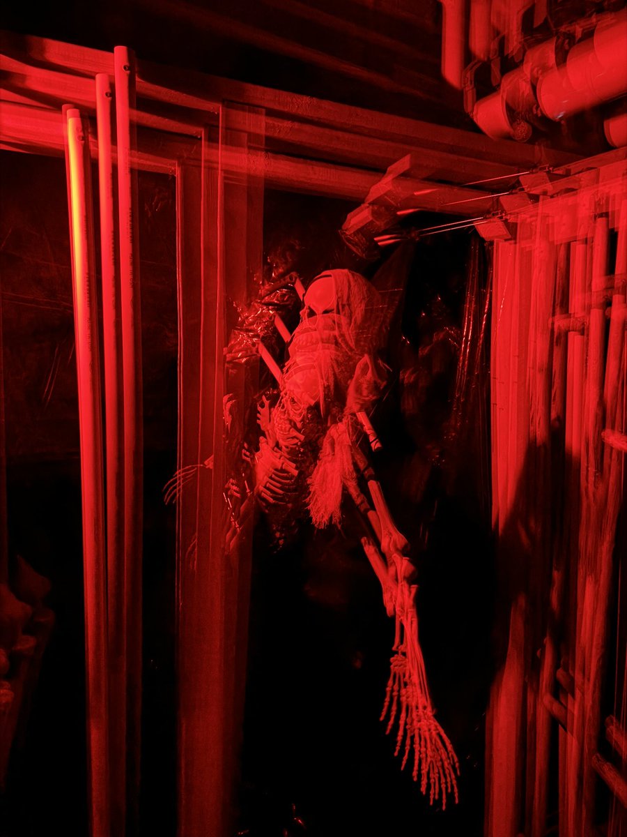 GroffJanelle's tweet image. Honors Engineering III students took this year’s Pirate ship haunted house theme to a whole new level.  Thank you Jason Shields!  Talk about Power 5 skills in the classroom!!!