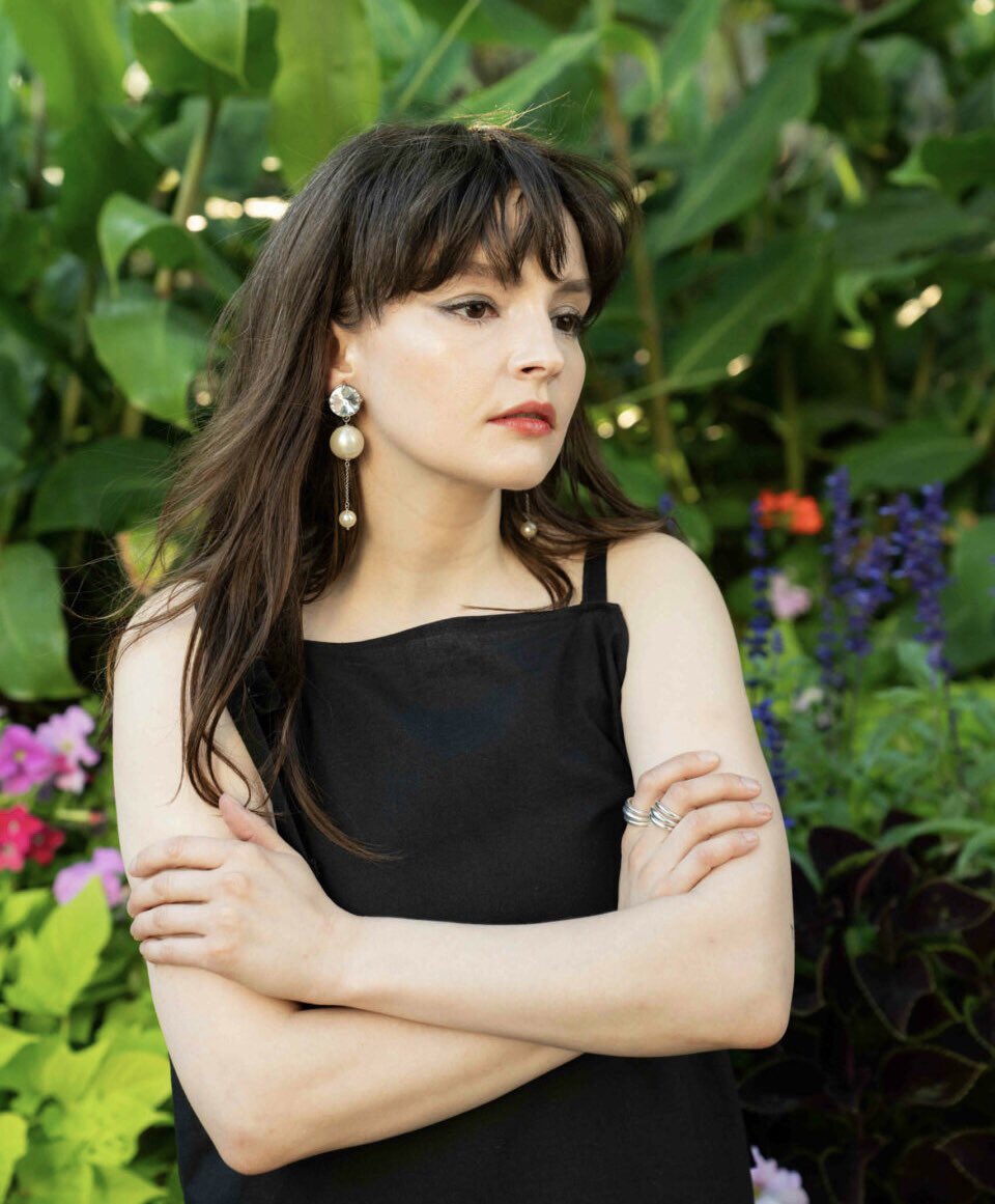 ChvrchesForever's tweet photo. #Chvrches #MayberryMonday 🖤 https://t.co/GFzHk4h3hO