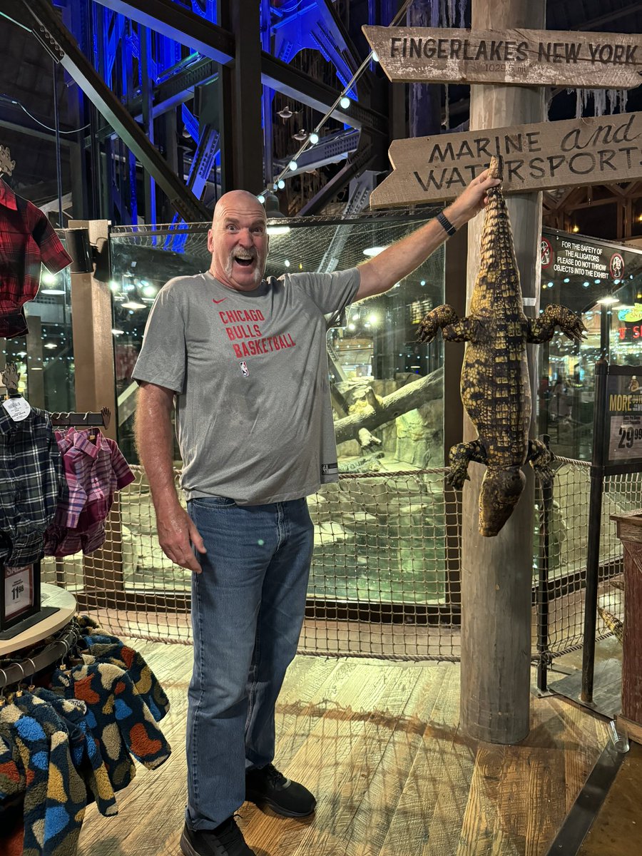 Anyone want some alligator soup?  (No alligators were harmed in this photograph)