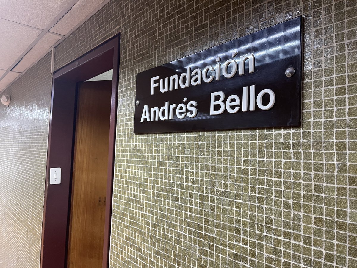 enlaucab's tweet photo. ¡Feliz aniversario, Fundación Andrés Bello @fabucabve!✨

Que sean muchos más cumpliendo sueños de aquellos jóvenes venezolanos que aspiran a llegar a nuestra Aula Magna.
¡En todo amar y servir!🔰 https://t.co/FKagR0kic2