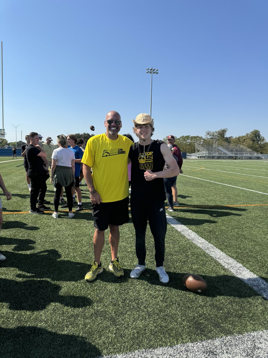 ZachJohnson2026's tweet photo. I had an amazing time at the Rubio camp in Dallas. I made the finals with the highest RSI of the camp- 54.79 . I want to thank @TheChrisRubio for the camp and @chrisroberson44 for all the lessons. Looking forward to Vegas in January!!
@PaetowFootball @coachdhicks @CoachYorloff https://t.co/s7SG3JQClP