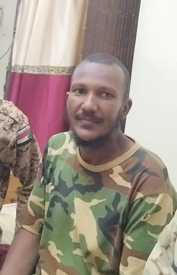 Rofaidayassin's tweet photo. لا حول ولا قوة إلا بالله
فقدنا خالي أسامة حمَّاد الذي استشهد في متحرك عرين الأسود بمنطقة المقرن وهو يدافع عن وطنه حتى الرمق الأخير.
اللهم تقبله شهيدا ونسال الله له الرحمة والمغفرة والعتق من النار.
خالص التعازي لكل الأهل من آل حمّاد 
#السودان https://t.co/82RM2qppZG