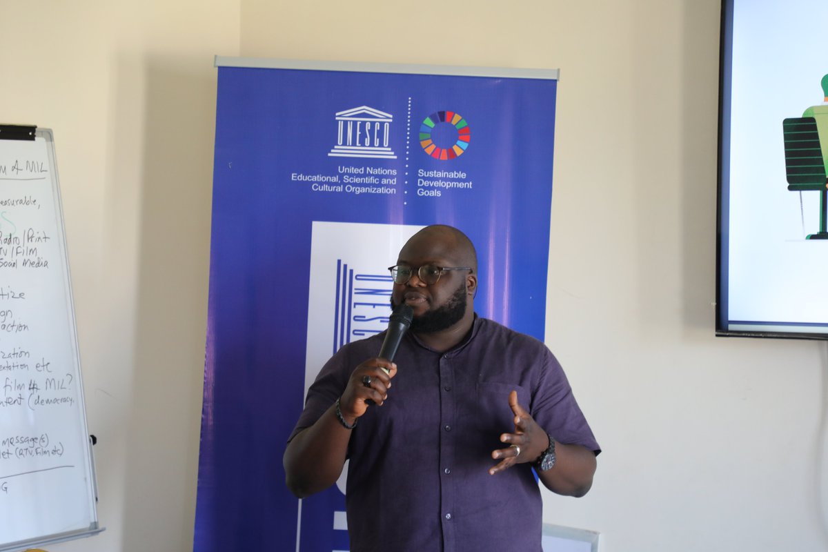 milidfd's tweet photo. A session on verification and fact-checking and its importance in the wake of AI was taken by @GarnishMaster @unesco_abuja @MILCLICKS #mil #factchecking #AI #GlobalMILWeek https://t.co/99UlgEPdfR