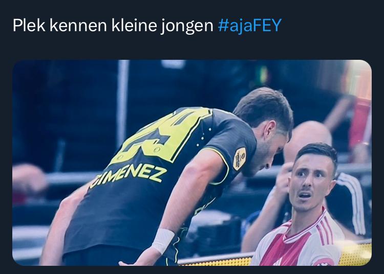 Zo....weekend, ff 3dagen de toerist uithangen in Roffa...boottochie over de Maas, dagjesmens uithangen bij Feyenoord en ff flipperen int pinball museum...lekkùrrrrr