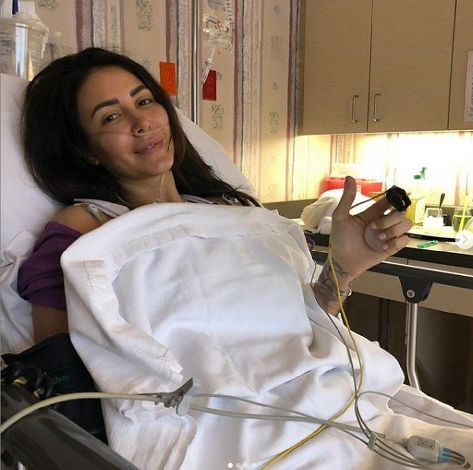 NicoleWill010's tweet photo. Hi there.
As many know and many can see now, I'm a little sick, not going through details here, just telling my loved ones that I'm still breathing. I noticed plenty of messages from my friends missing me, pray for me if you may. Be well and be safe everyone.
Love, Nikki 💋 https://t.co/ch2F7liAIh
