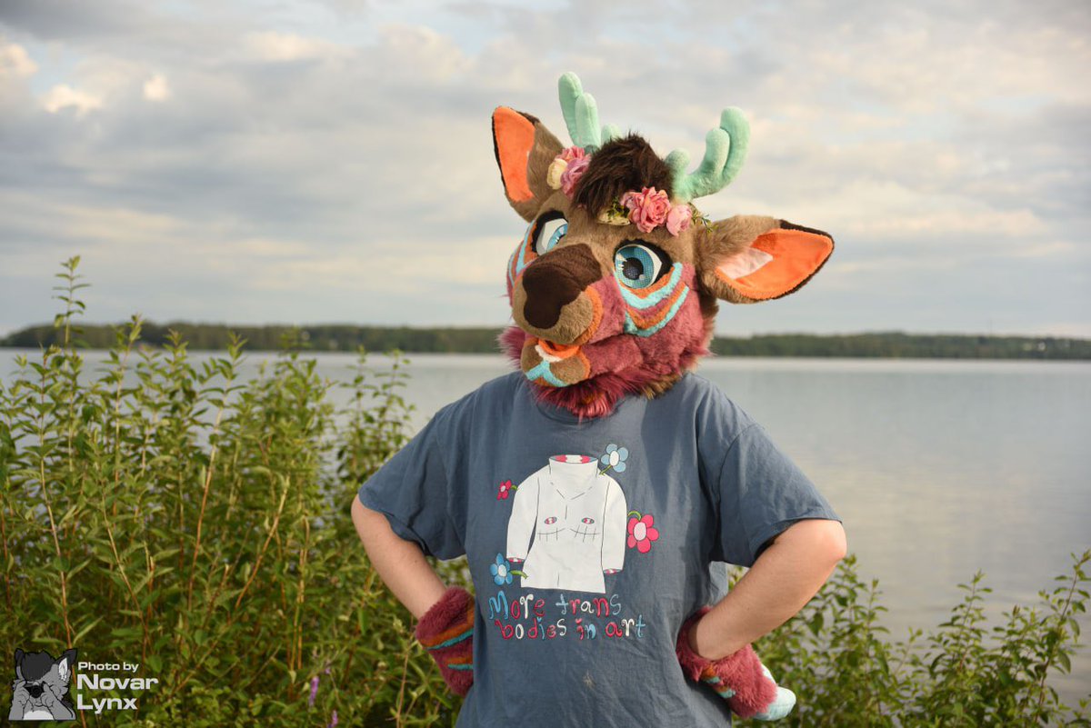 Sunny_Puppyy's tweet photo. Hihi!
I lost my job last week so I’m here to advertise my Etsy store!
I’m also open for art commi$$ions!
Link is in my bio, please share this around if you can anything helps! ^^
Shirt photo credit to @novarlynx ❤️ https://t.co/KW9zHOmbPR