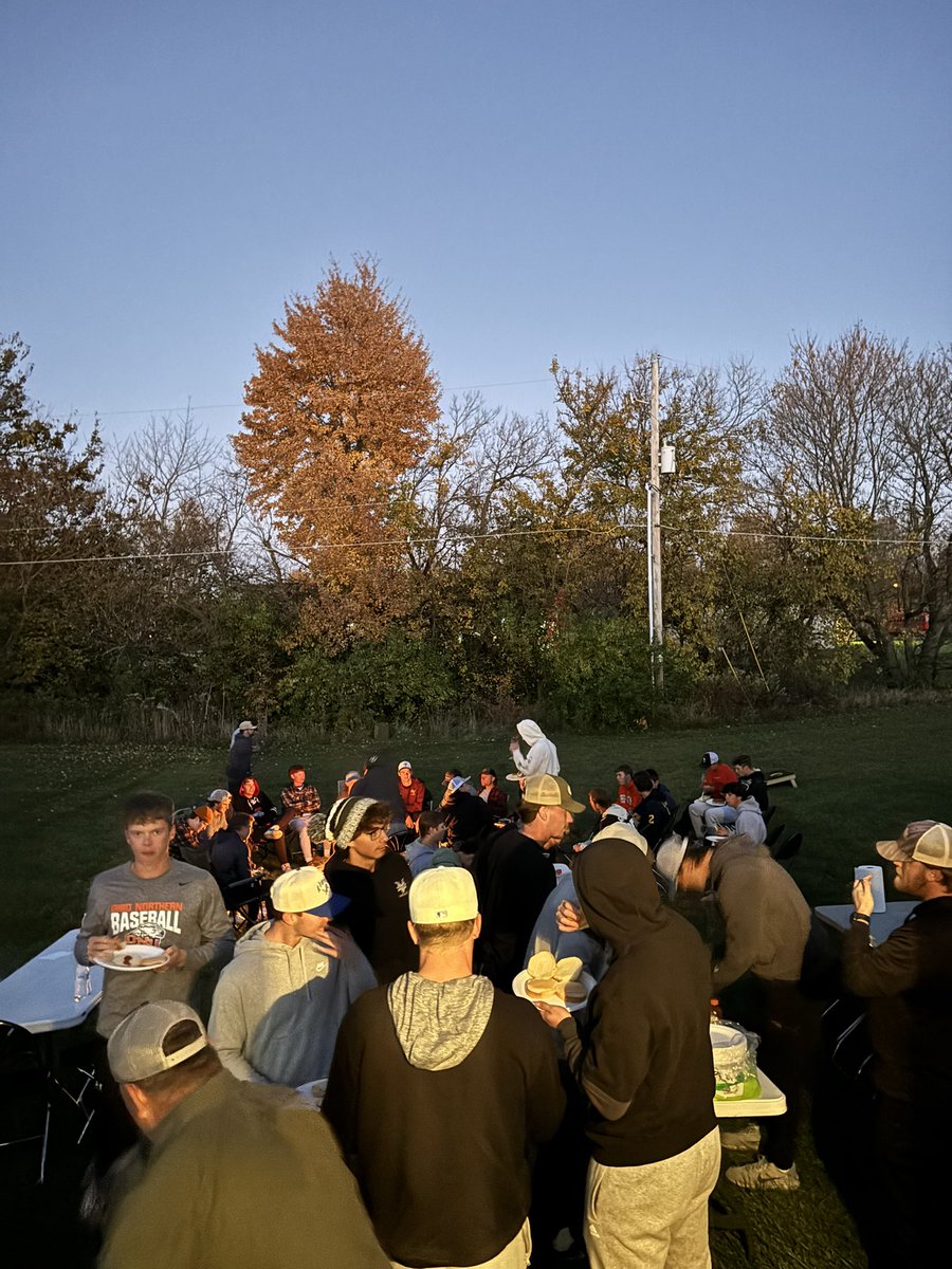 Coach_Bedell's tweet photo. The 2024 fall for the Polar Bears came to a close this weekend with our fall cookout. This group is ready to do something special 🐻‍❄️ #BearDown https://t.co/w5YYIygVN8